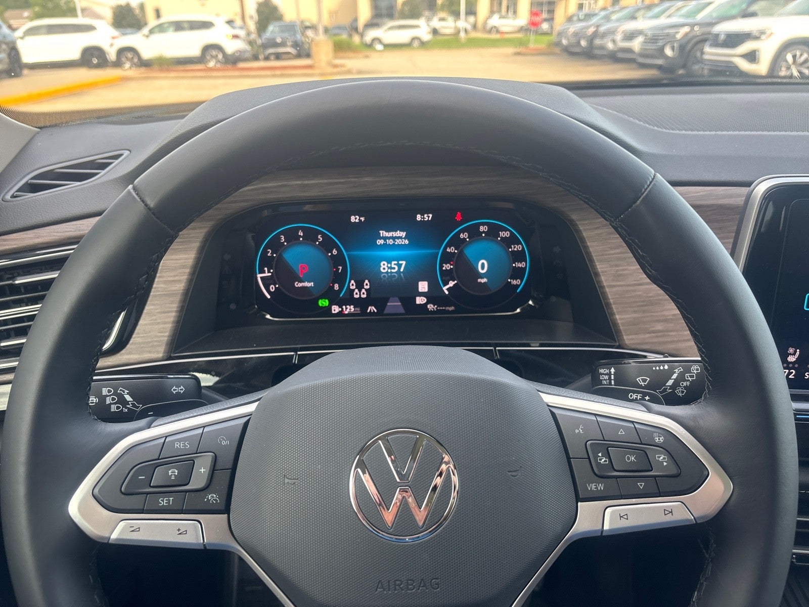 2026 Volkswagen Atlas 2.0T SEL Premium R-Line