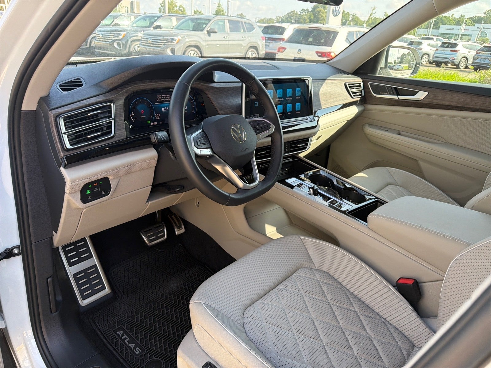 2026 Volkswagen Atlas 2.0T SEL Premium R-Line