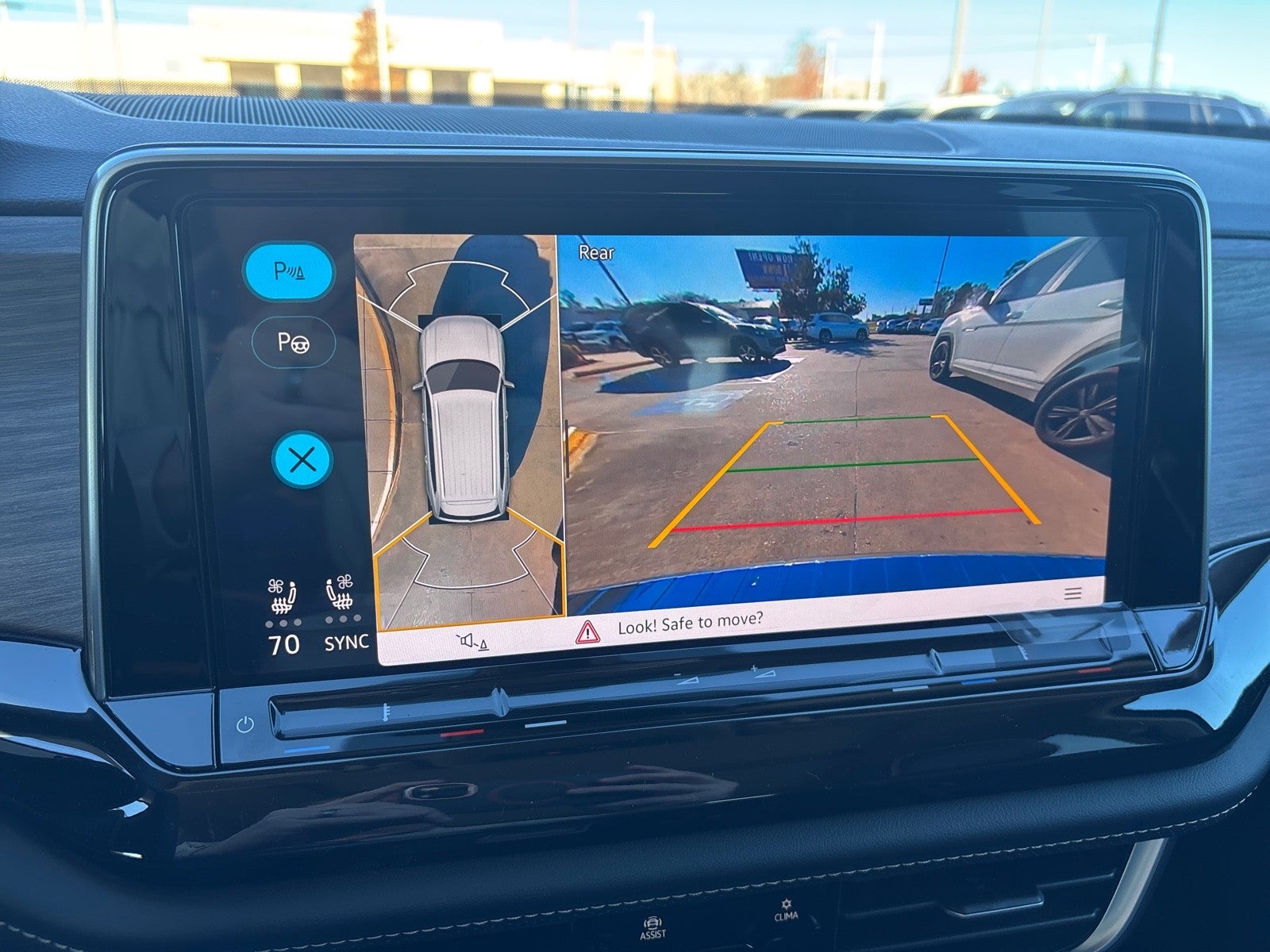 2026 Volkswagen Atlas 2.0T SEL Premium R-Line