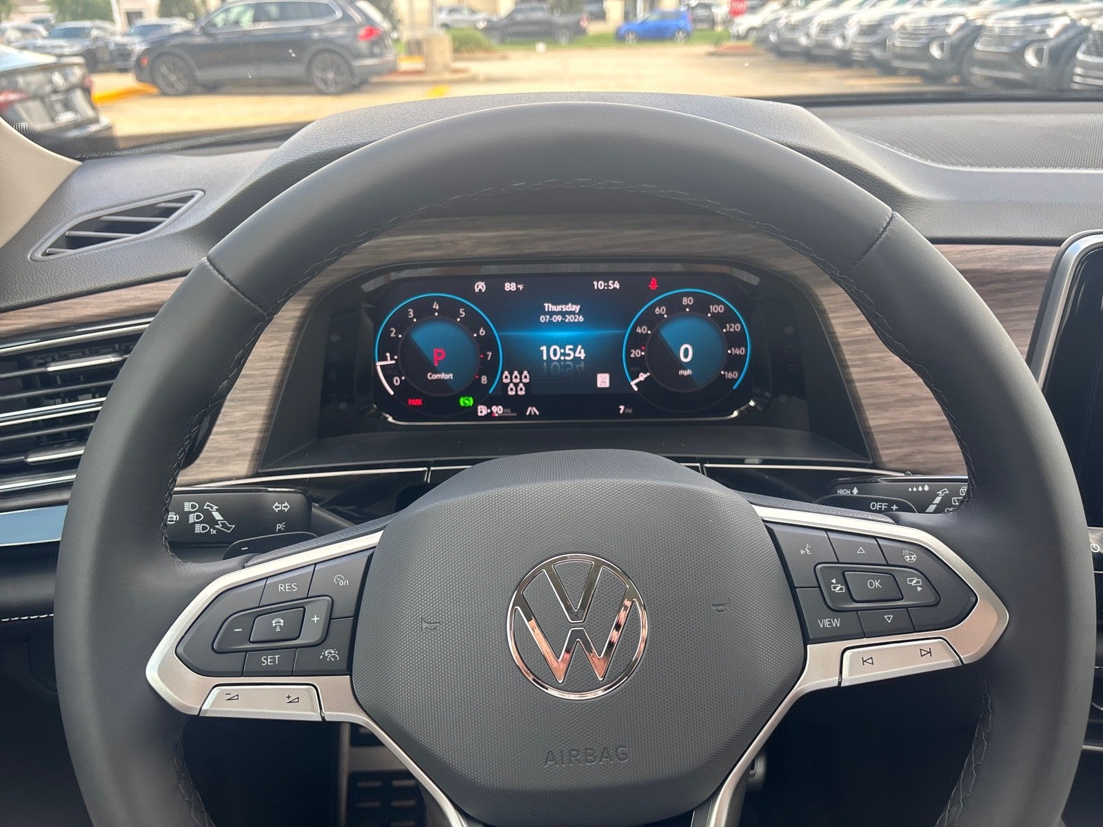 2026 Volkswagen Atlas 2.0T SEL Premium R-Line