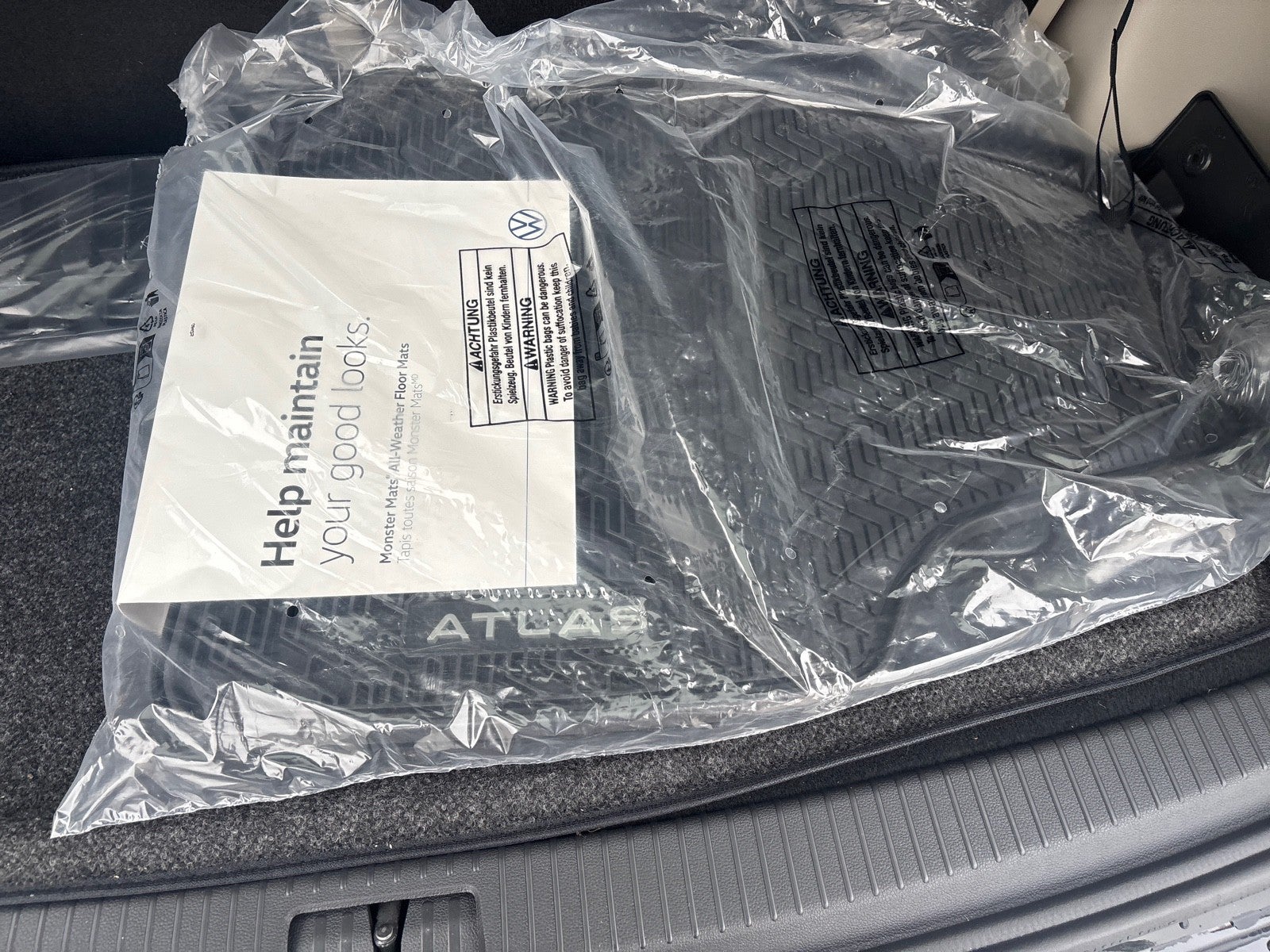 2026 Volkswagen Atlas 2.0T SEL Premium R-Line