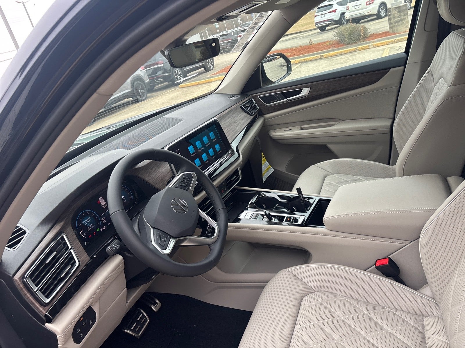 2026 Volkswagen Atlas 2.0T SEL Premium R-Line