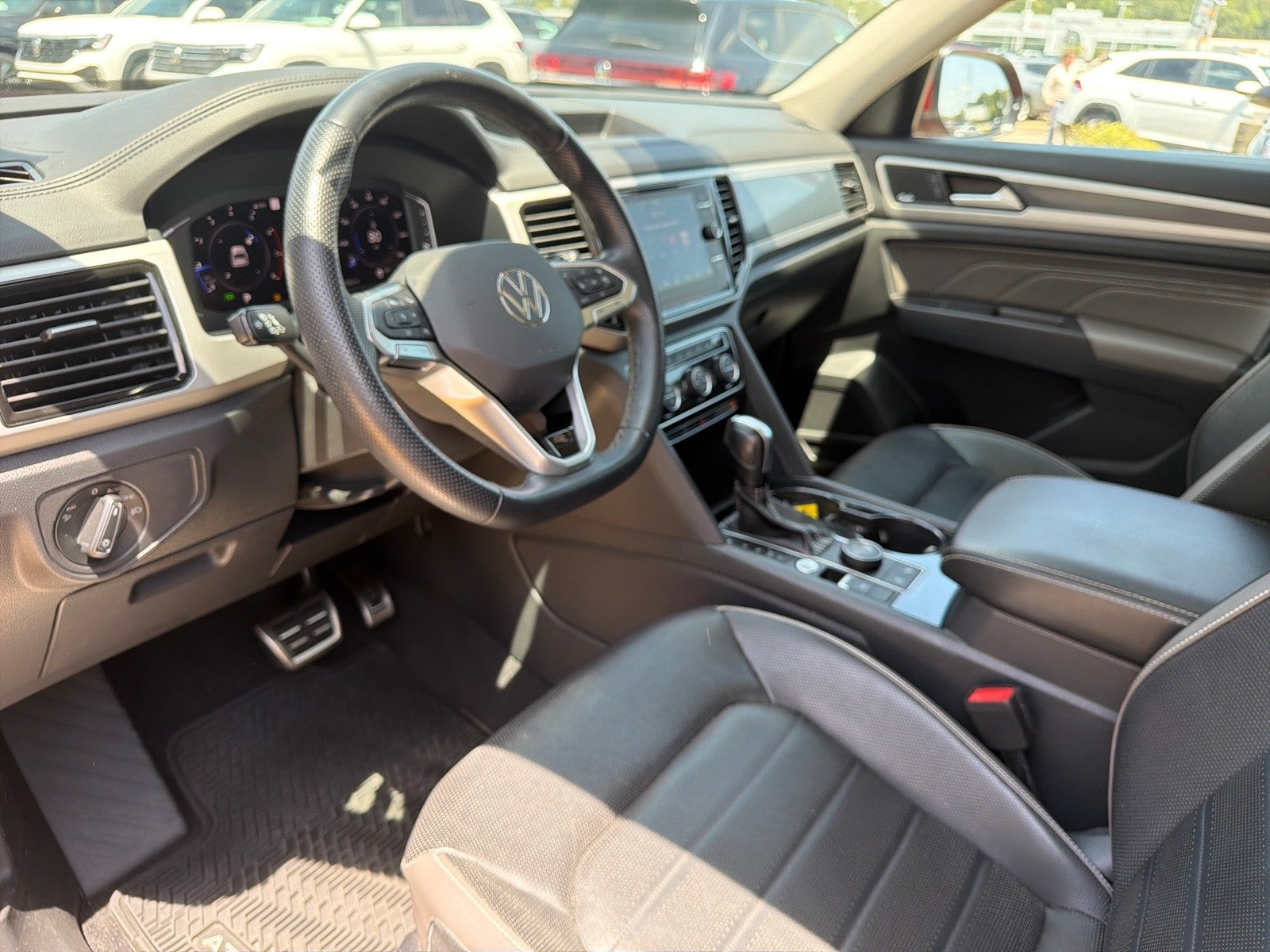 2023 Volkswagen Atlas 3.6L V6 SEL Premium R-Line