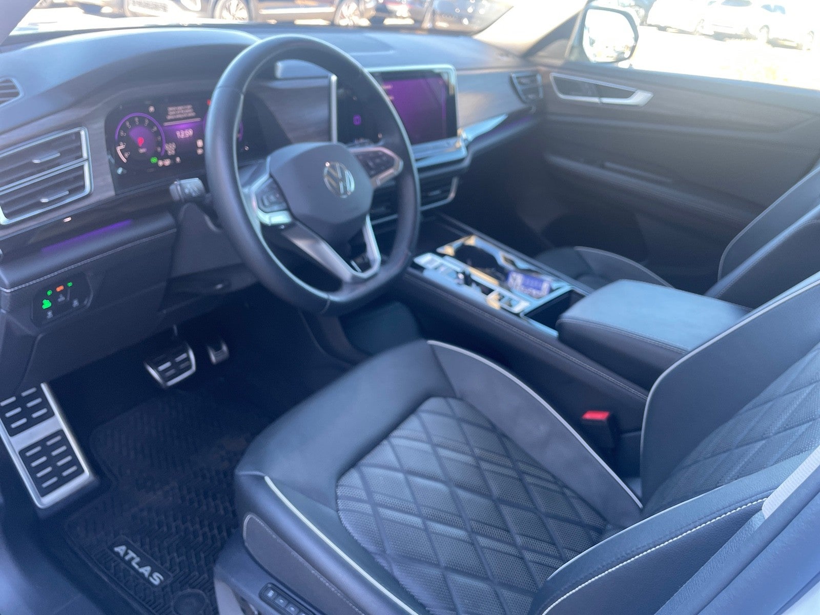 2025 Volkswagen Atlas 2.0T SEL Premium R-Line