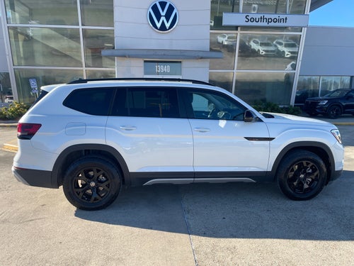 2024 Volkswagen Atlas 2.0T Peak Edition SEL