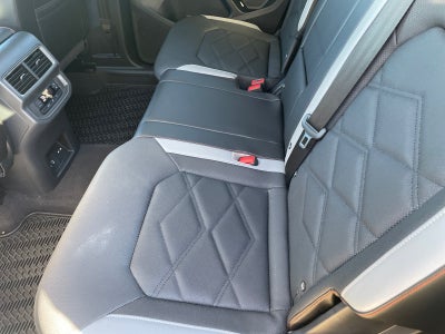 2024 Volkswagen Atlas 2.0T Peak Edition SEL