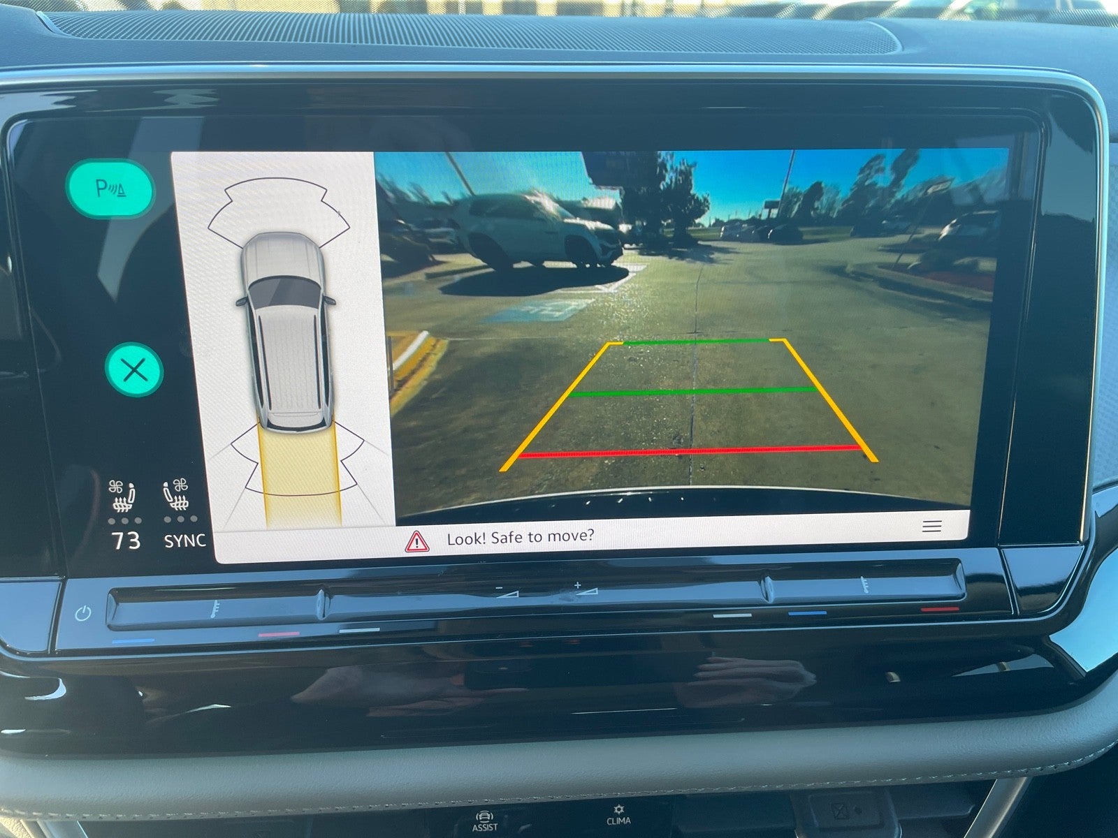 2024 Volkswagen Atlas 2.0T Peak Edition SEL