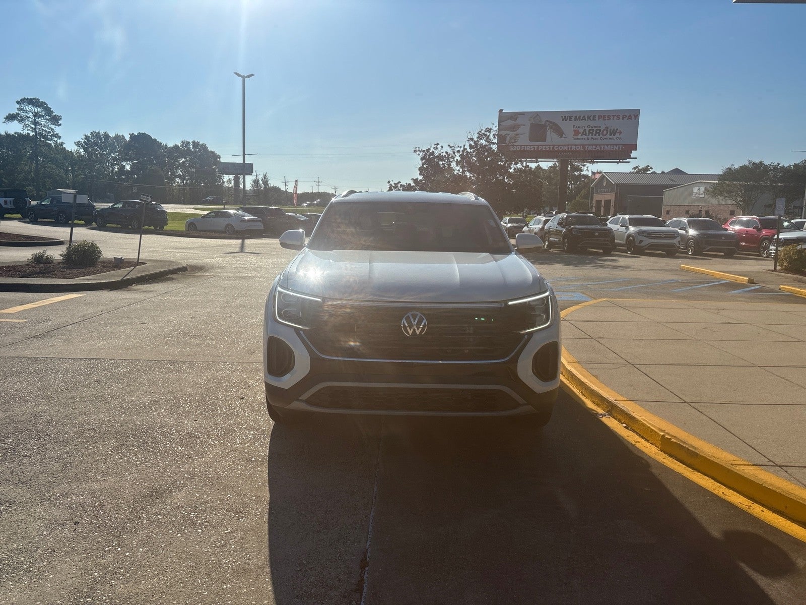 2026 Volkswagen Atlas Cross Sport 2.0T SE w/Technology
