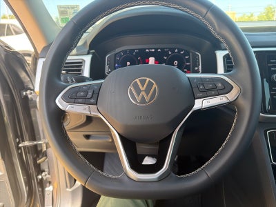 2022 Volkswagen Atlas 3.6L V6 SE w/Technology