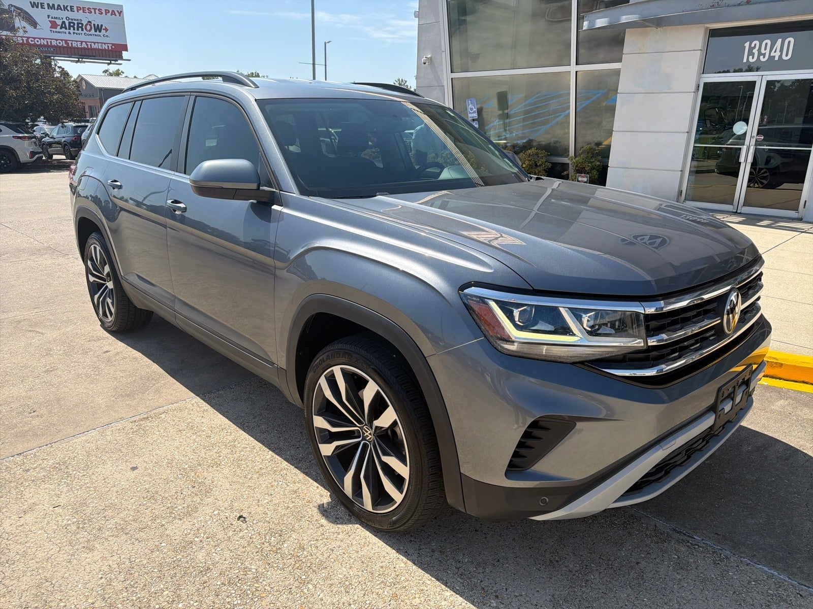 2022 Volkswagen Atlas 3.6L V6 SE w/Technology