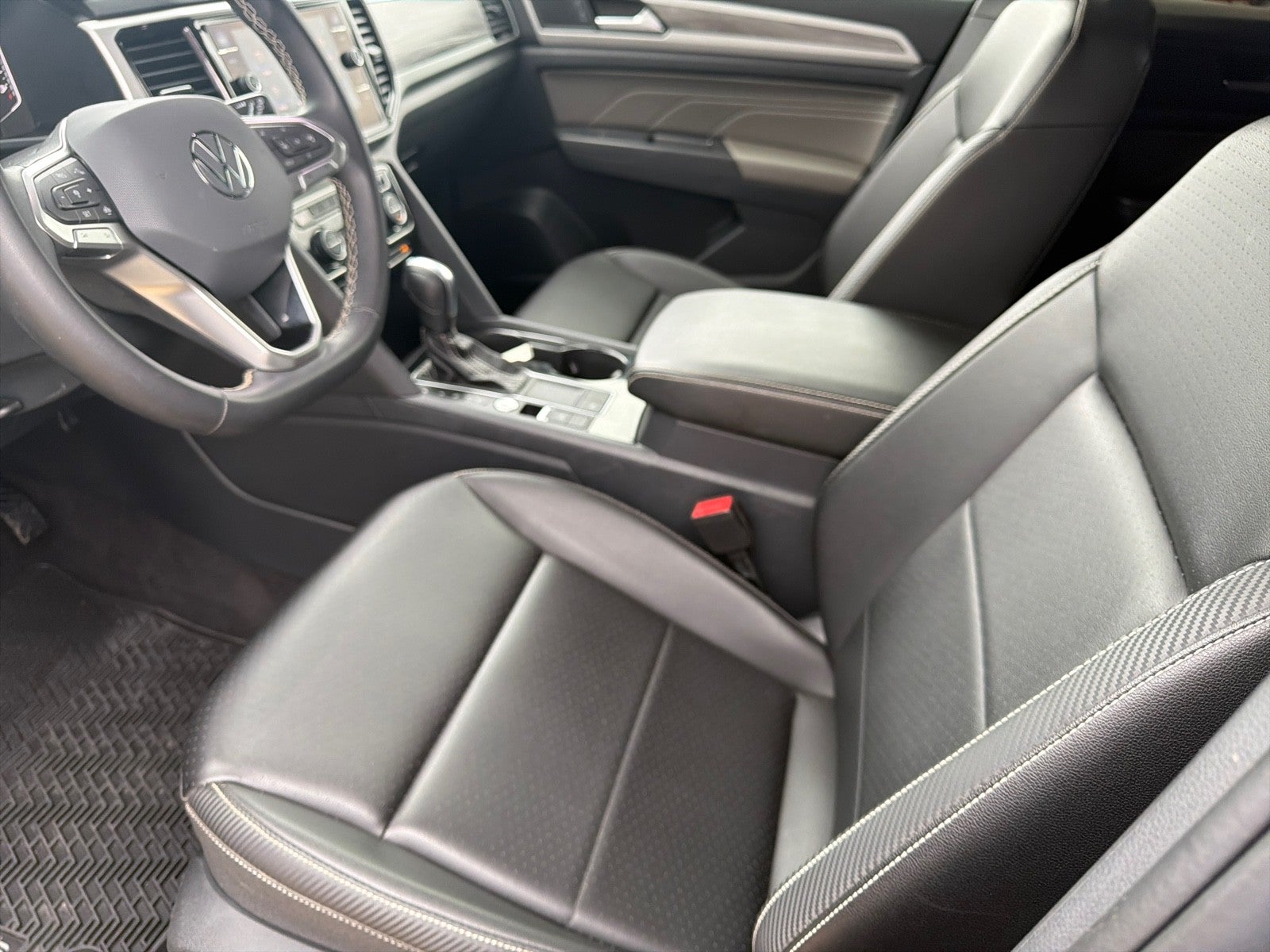 2023 Volkswagen Atlas Cross Sport 2.0T SE w/Technology