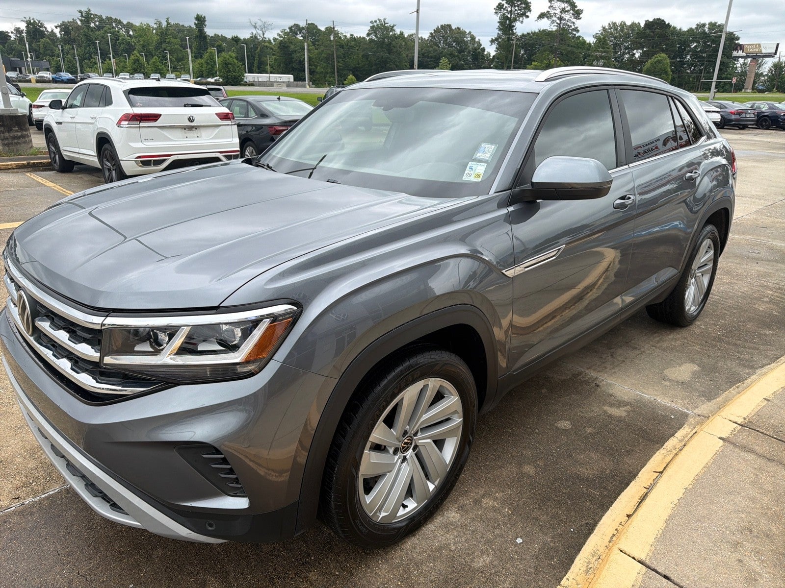 2023 Volkswagen Atlas Cross Sport 2.0T SE w/Technology