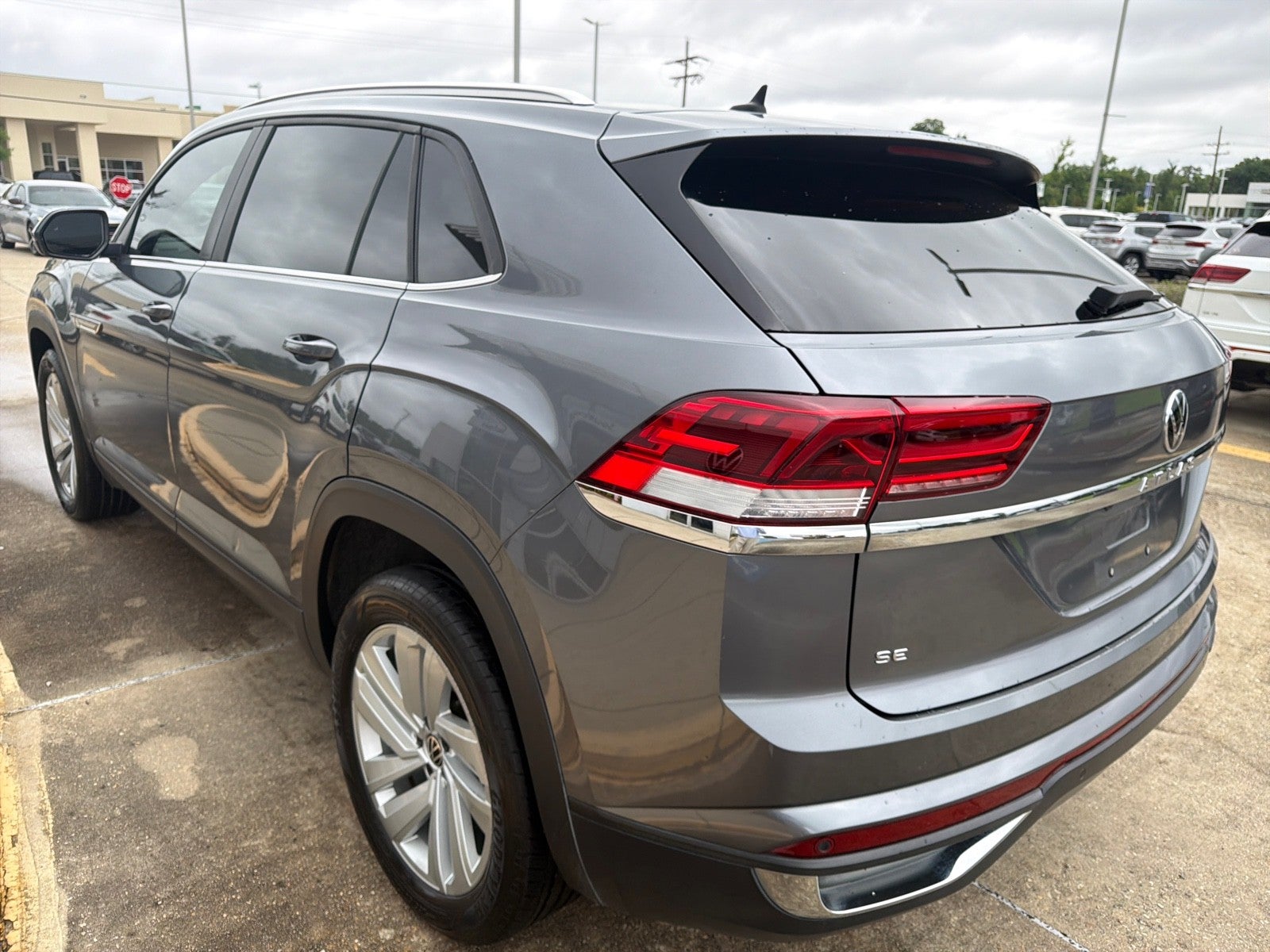 2023 Volkswagen Atlas Cross Sport 2.0T SE w/Technology
