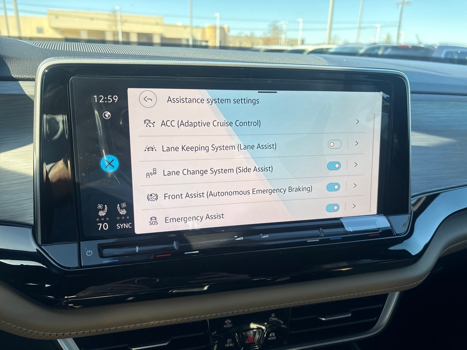 2026 Volkswagen Atlas Cross Sport 2.0T SE w/Technology