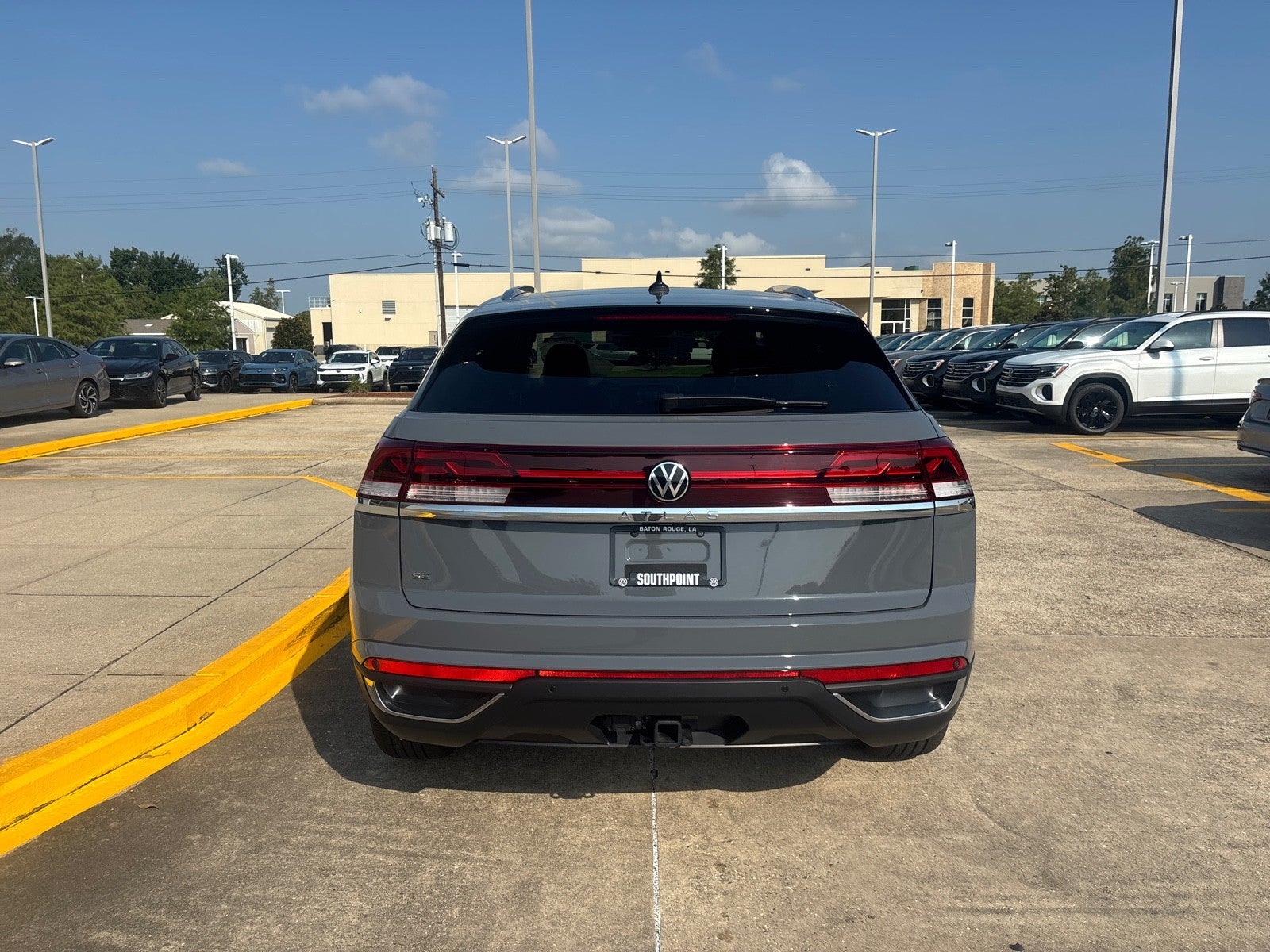 2026 Volkswagen Atlas Cross Sport 2.0T SE w/Technology