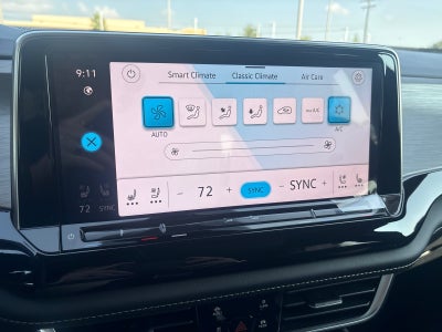 2026 Volkswagen Atlas Cross Sport 2.0T SE w/Technology