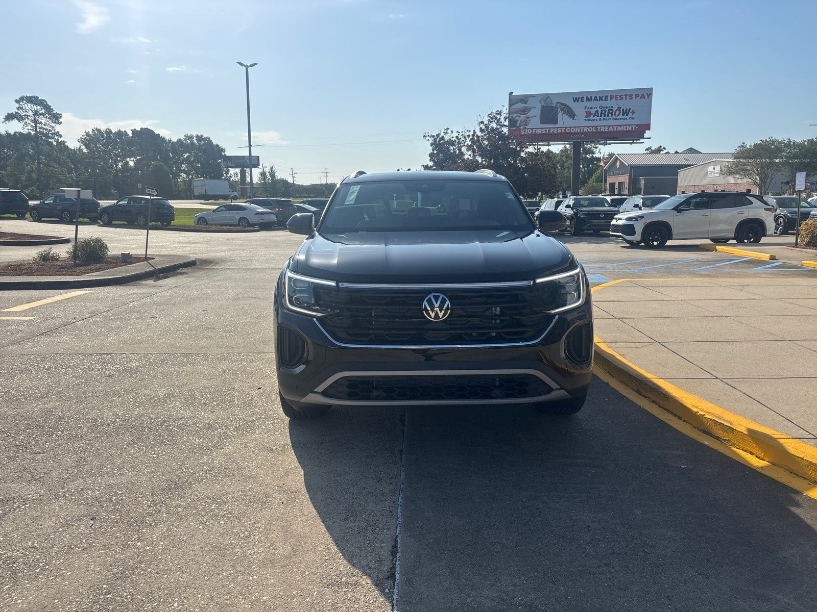 2026 Volkswagen Atlas Cross Sport 2.0T SE w/Technology