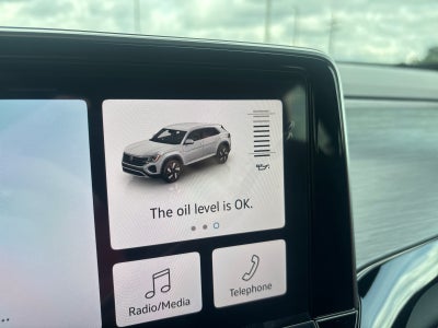 2026 Volkswagen Atlas Cross Sport 2.0T SE w/Technology