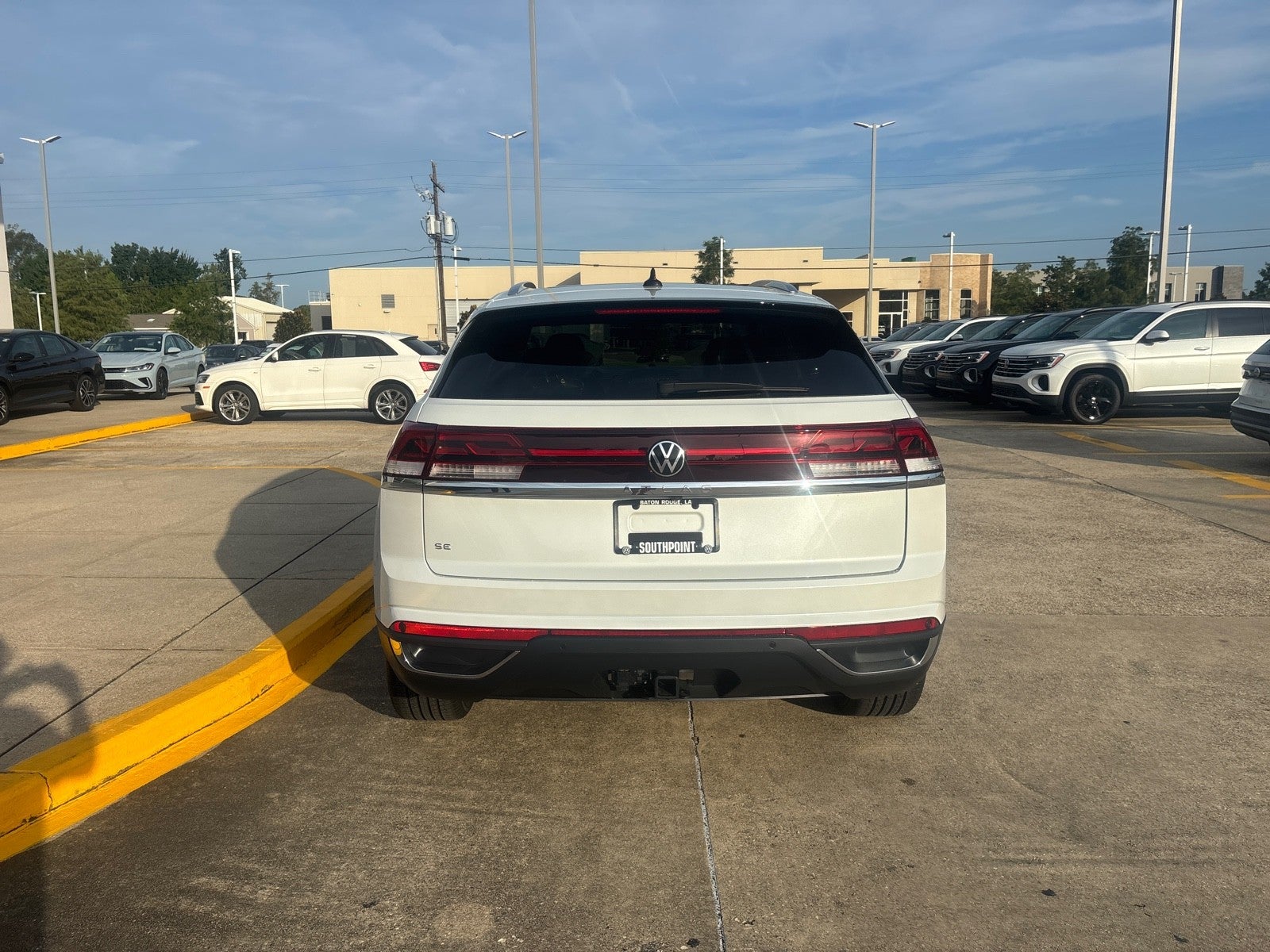 2026 Volkswagen Atlas Cross Sport 2.0T SE w/Technology