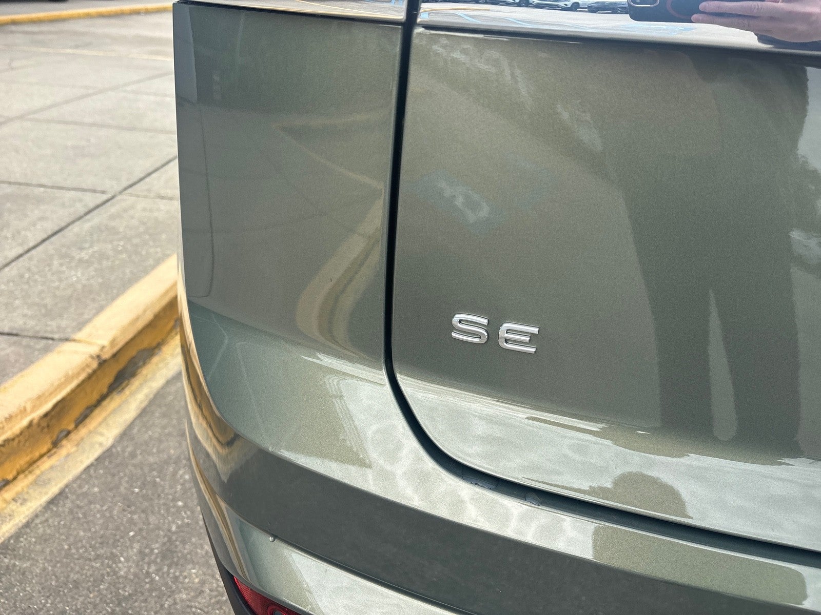 2026 Volkswagen Atlas Cross Sport 2.0T SE w/Technology