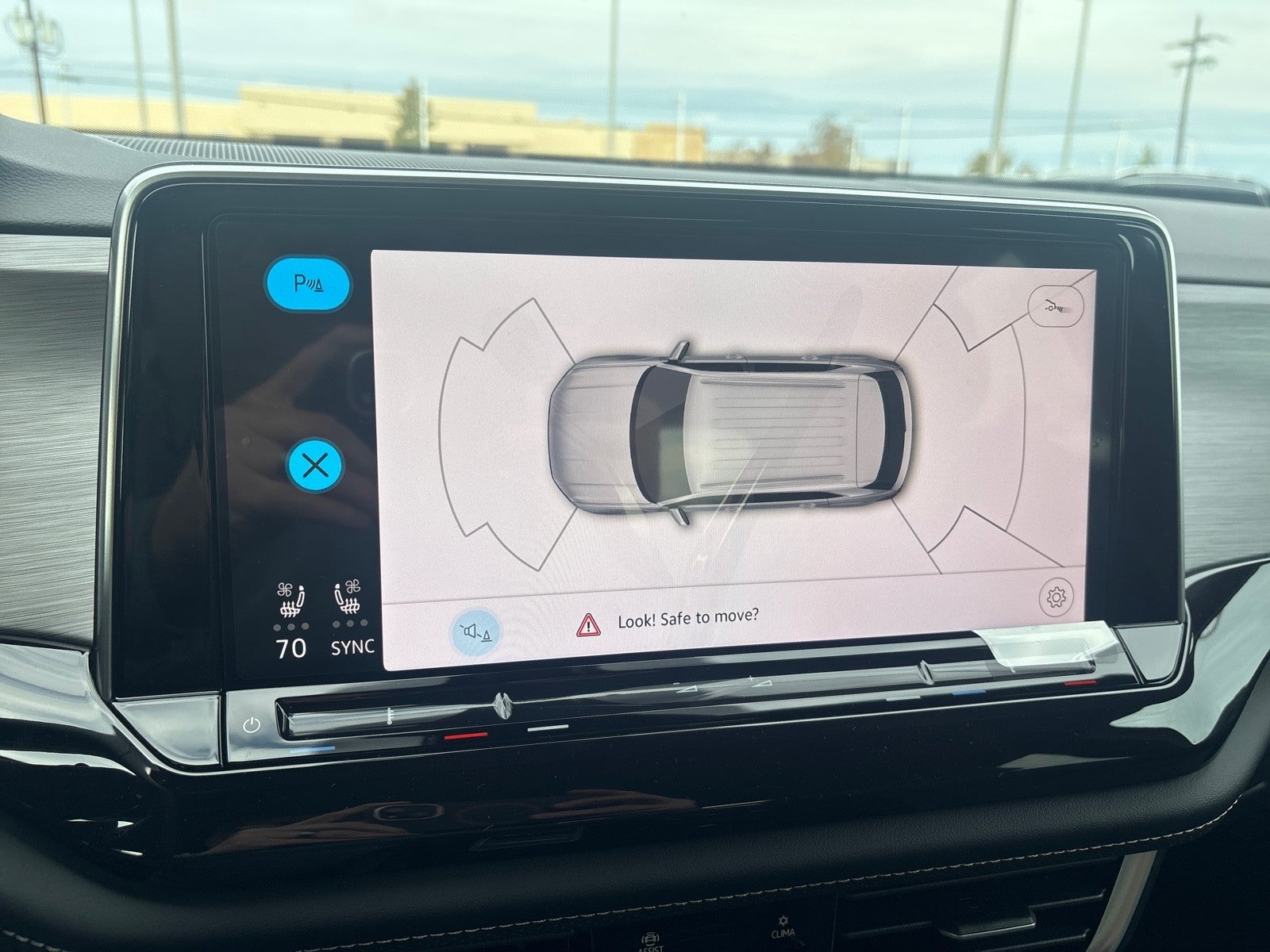 2026 Volkswagen Atlas Cross Sport 2.0T SE w/Technology