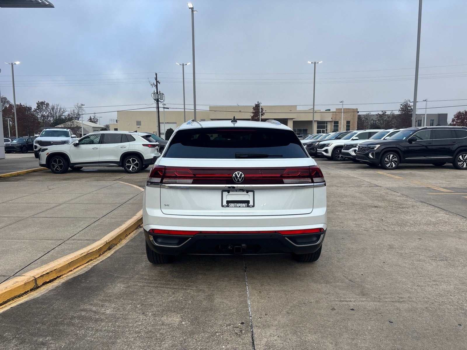 2026 Volkswagen Atlas Cross Sport 2.0T SE w/Technology