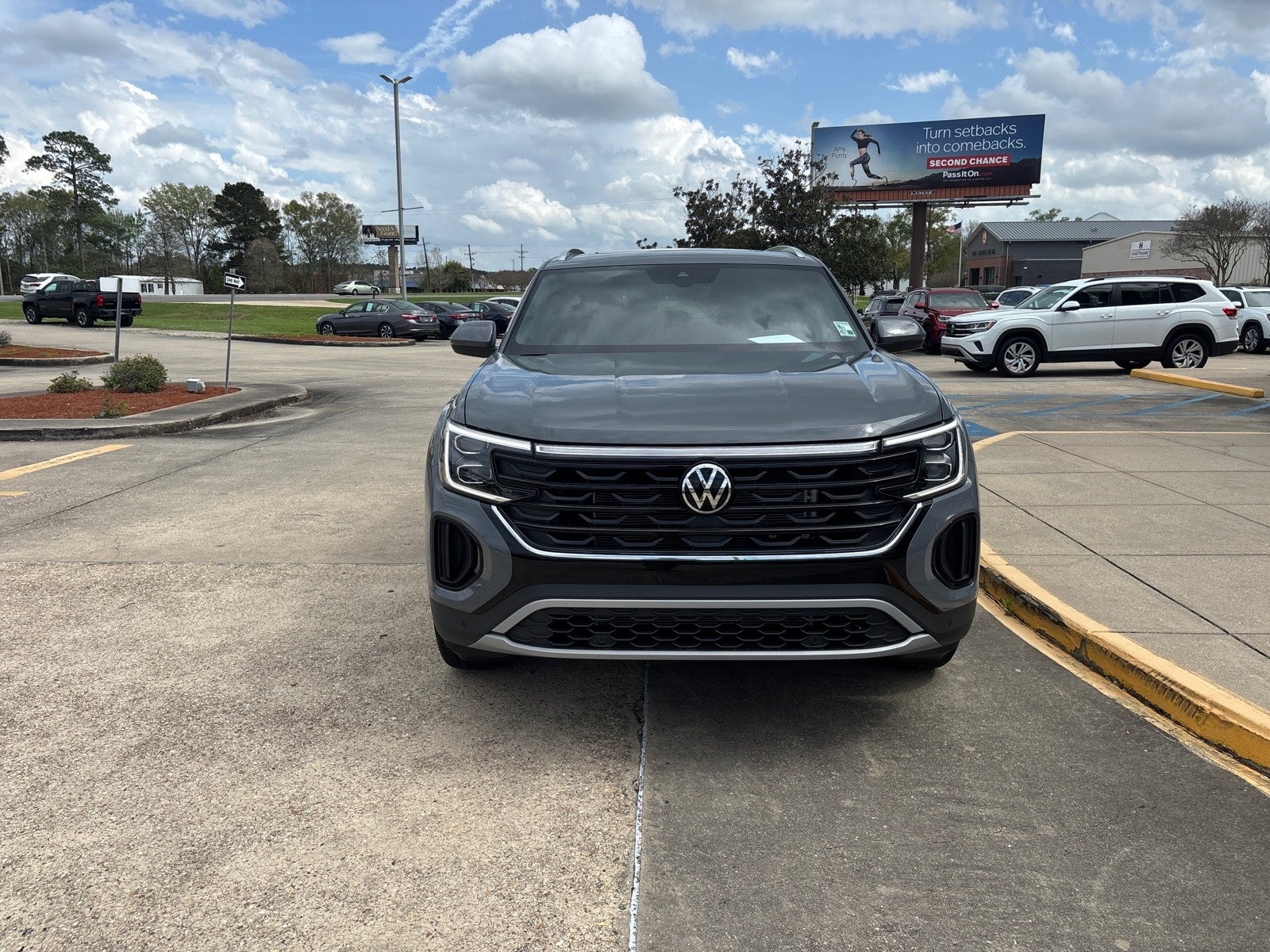 2026 Volkswagen Atlas Cross Sport 2.0T SE w/Technology