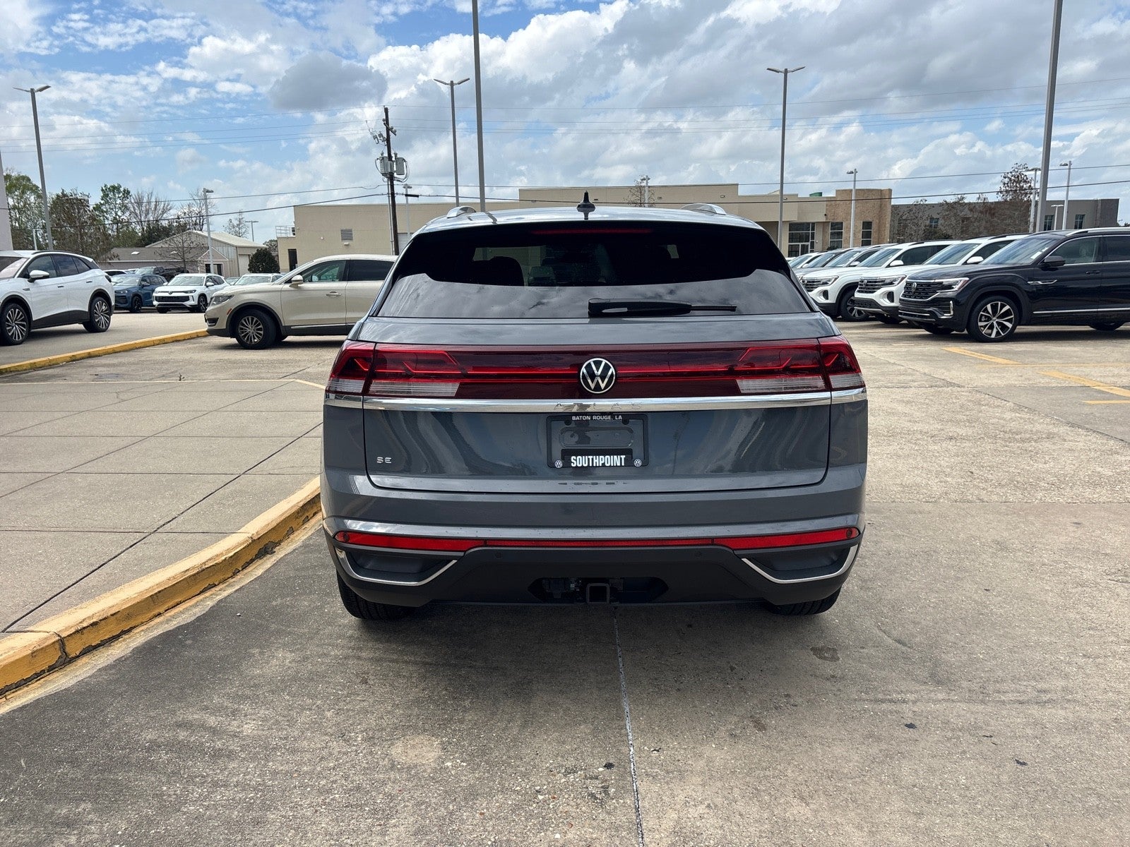 2026 Volkswagen Atlas Cross Sport 2.0T SE w/Technology