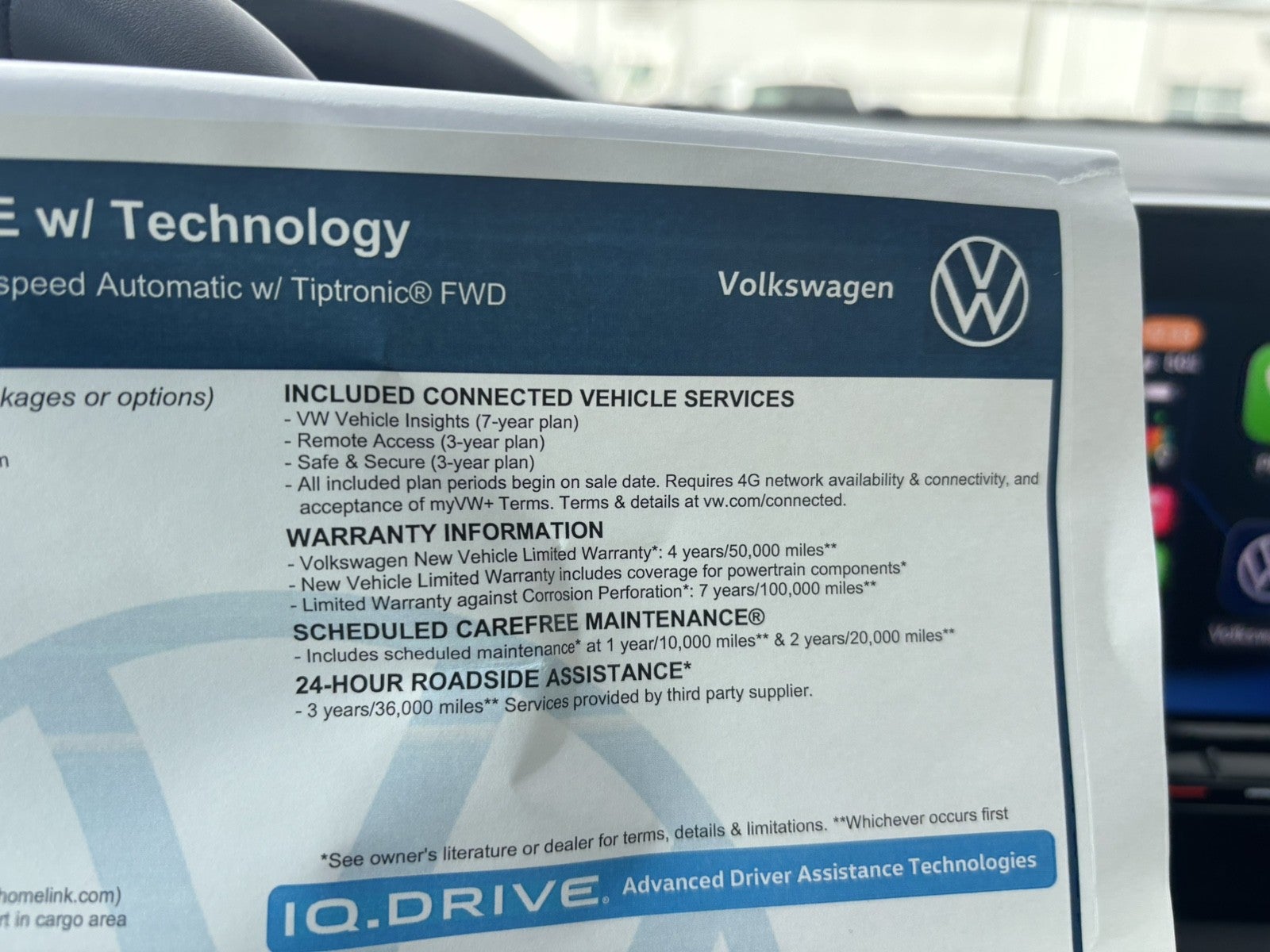 2026 Volkswagen Atlas Cross Sport 2.0T SE w/Technology