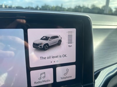 2026 Volkswagen Atlas Cross Sport 2.0T SE w/Technology