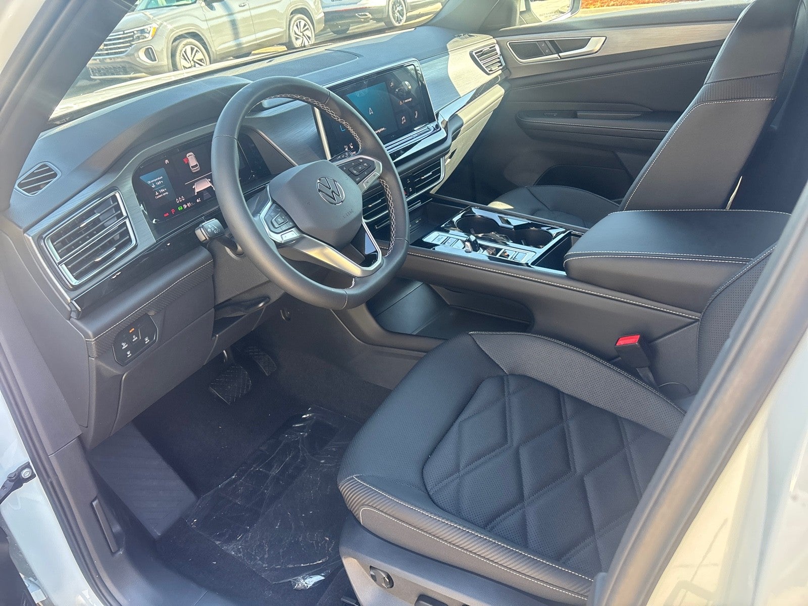 2026 Volkswagen Atlas Cross Sport 2.0T SE w/Technology