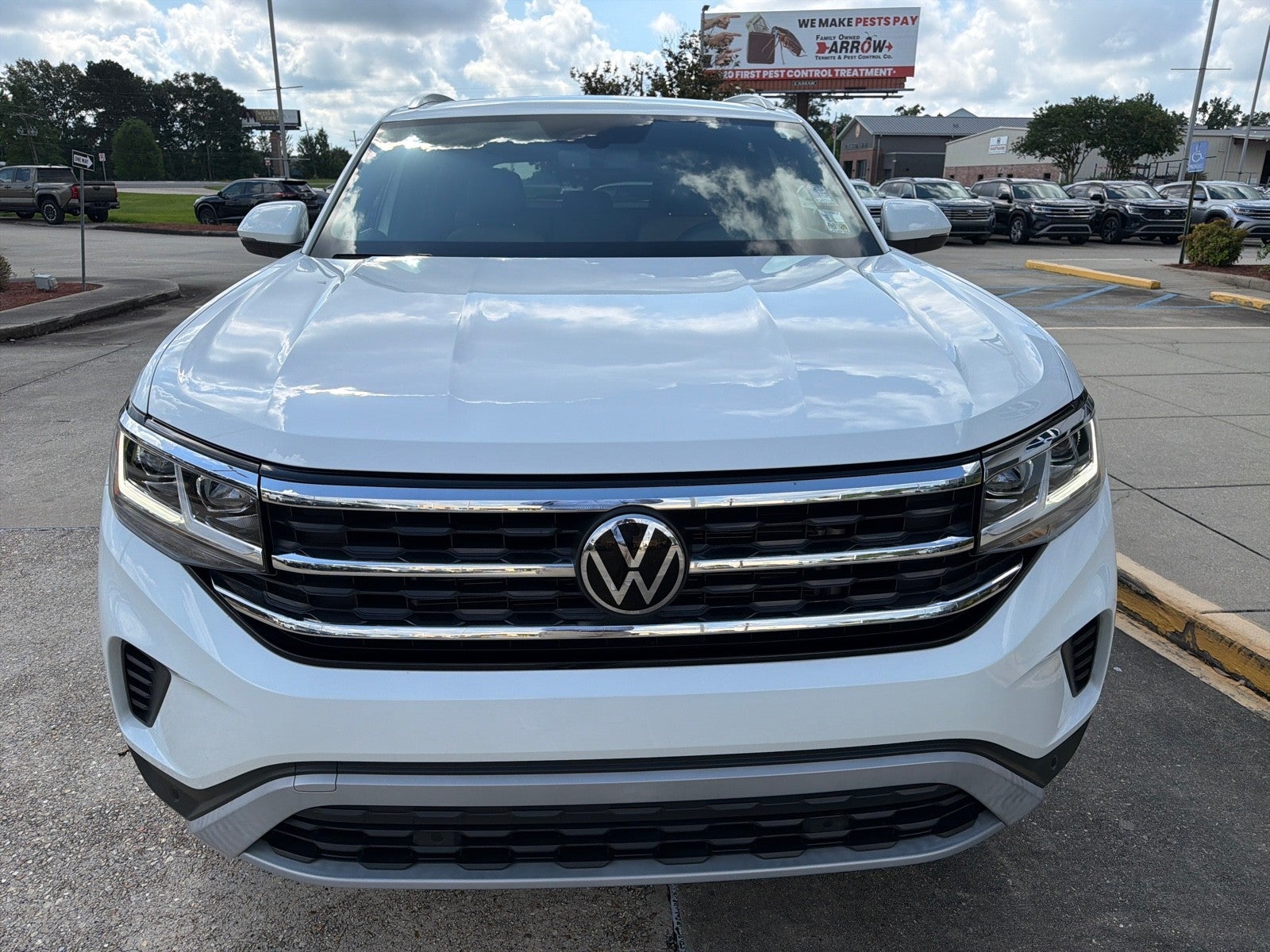 2023 Volkswagen Atlas Cross Sport 2.0T SE w/Technology