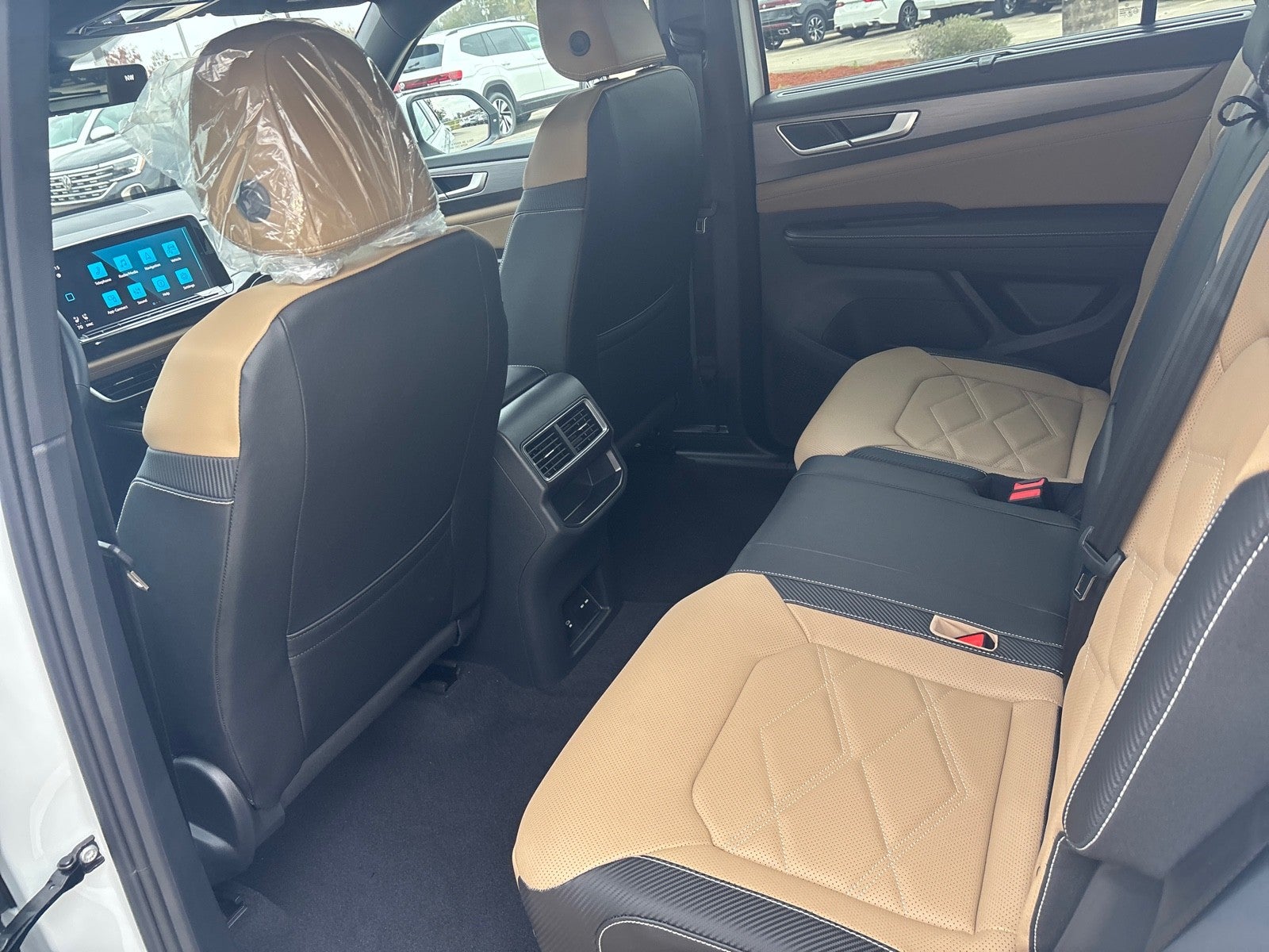 2026 Volkswagen Atlas Cross Sport 2.0T SE w/Technology