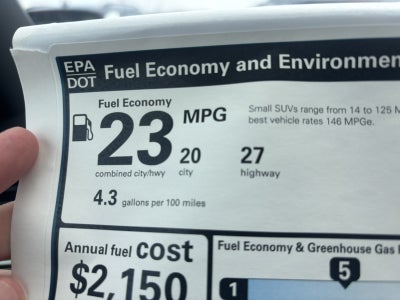 2026 Volkswagen Atlas Cross Sport 2.0T SE w/Technology