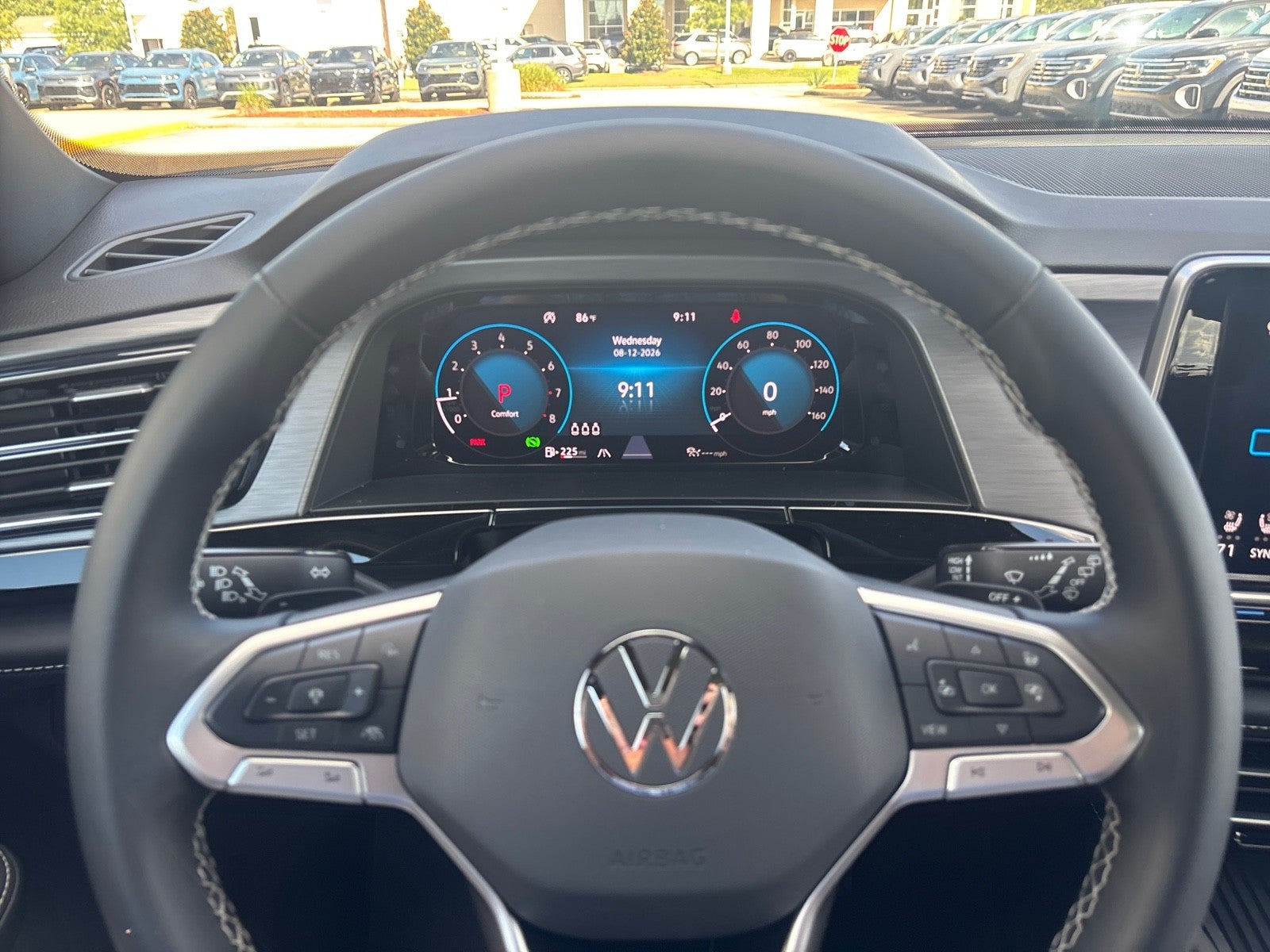 2026 Volkswagen Atlas Cross Sport 2.0T SE w/Technology
