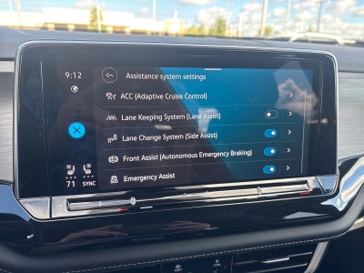 2026 Volkswagen Atlas Cross Sport 2.0T SE w/Technology