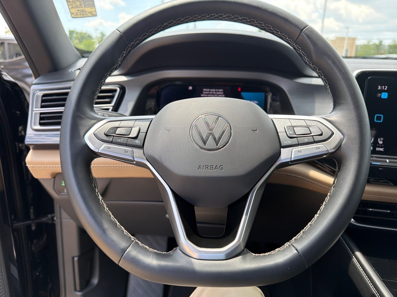 2024 Volkswagen Atlas Cross Sport 2.0T SE w/Technology