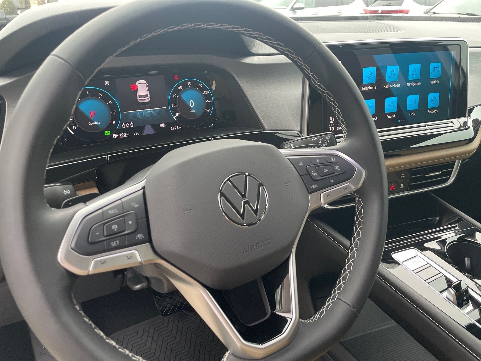 2025 Volkswagen Atlas Cross Sport 2.0T SE w/Technology