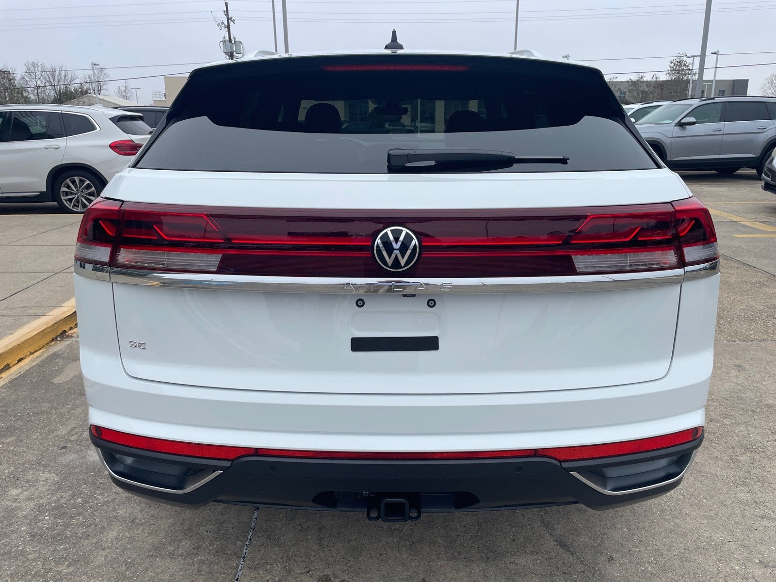 2025 Volkswagen Atlas Cross Sport 2.0T SE w/Technology