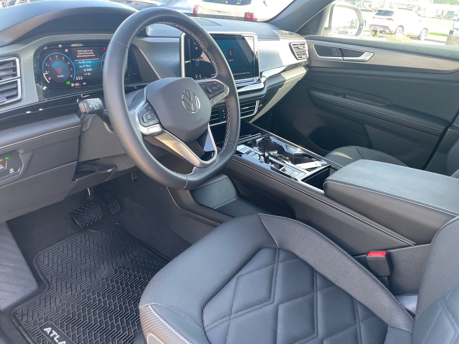 2025 Volkswagen Atlas Cross Sport 2.0T SE w/Technology