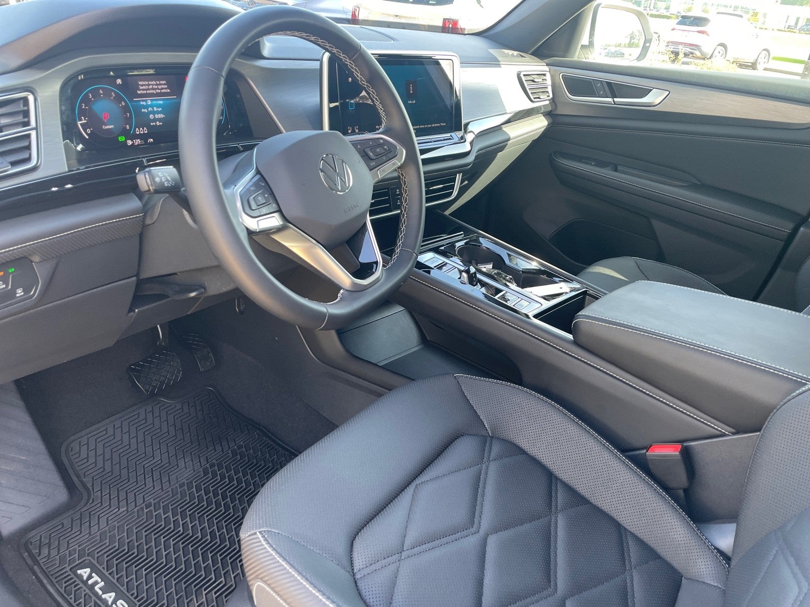 2025 Volkswagen Atlas Cross Sport 2.0T SE w/Technology
