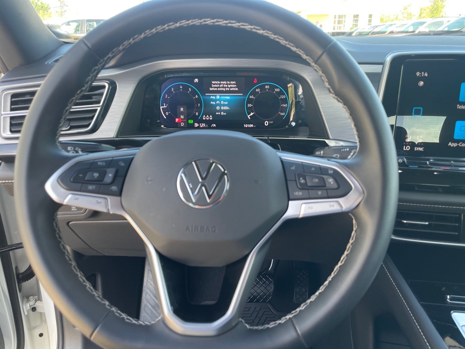 2025 Volkswagen Atlas Cross Sport 2.0T SE w/Technology