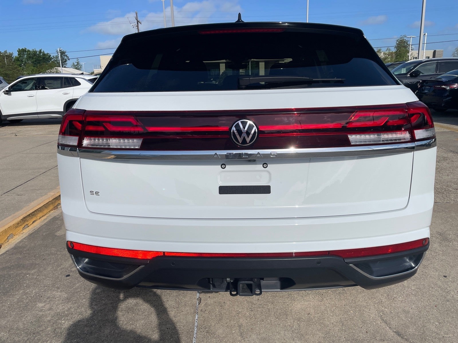 2025 Volkswagen Atlas Cross Sport 2.0T SE w/Technology