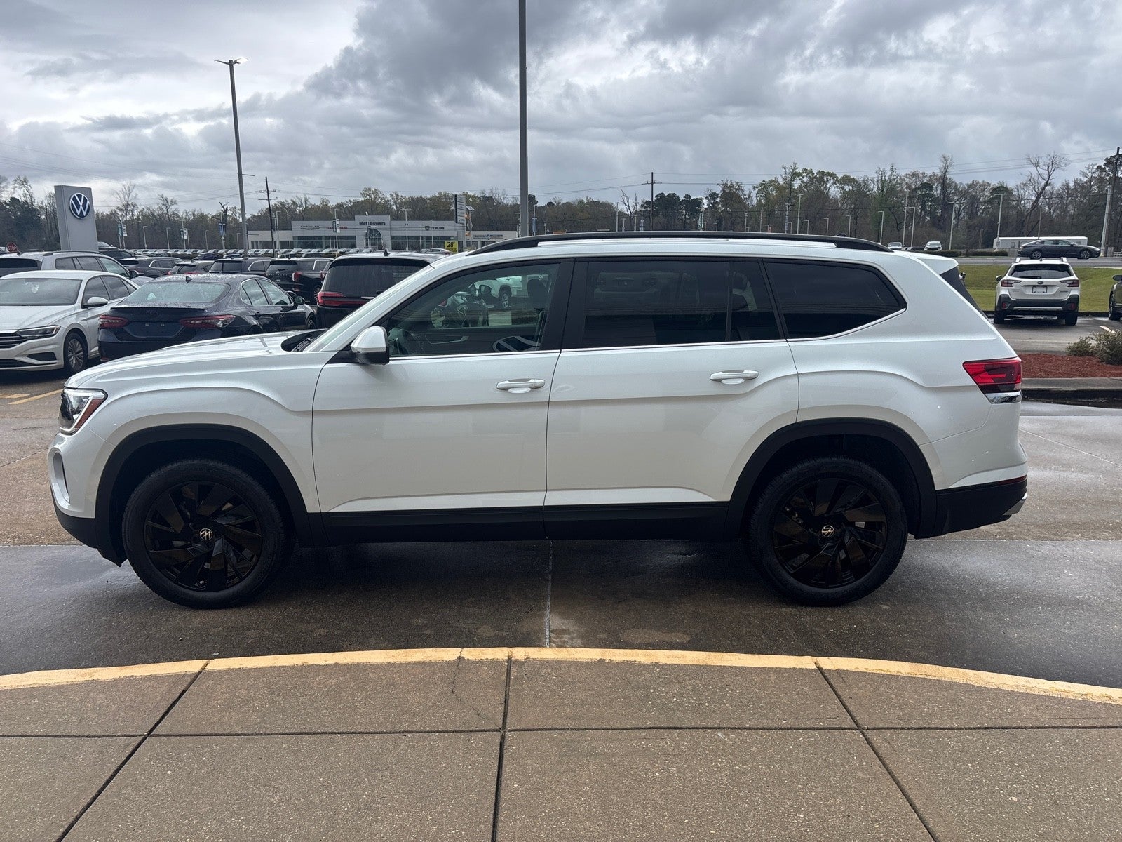 2026 Volkswagen Atlas 2.0T SE w/Technology
