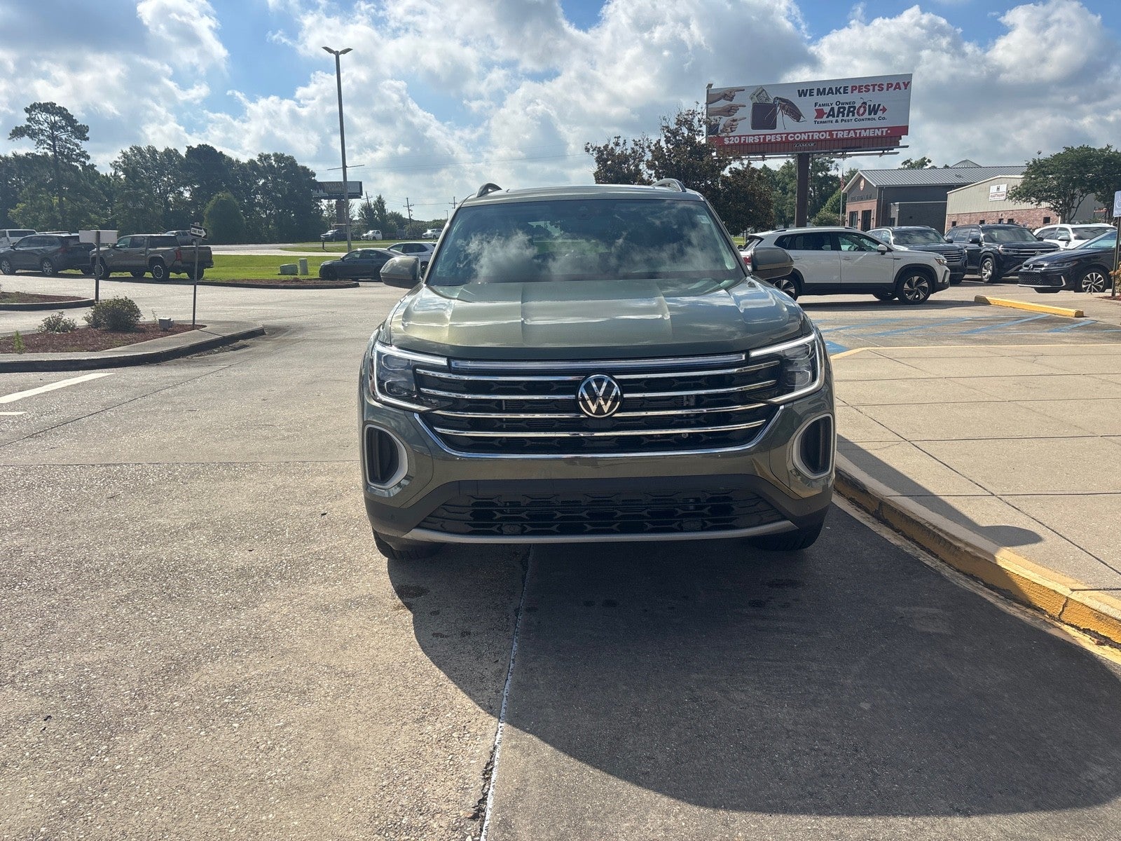 2026 Volkswagen Atlas 2.0T SE w/Technology