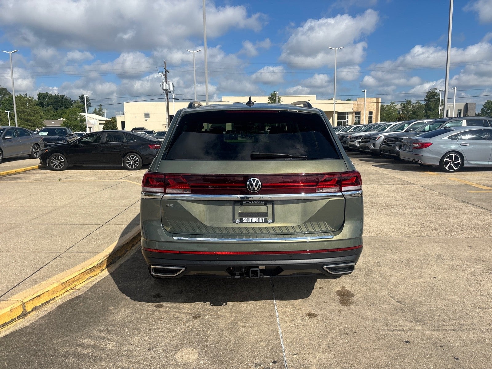 2026 Volkswagen Atlas 2.0T SE w/Technology