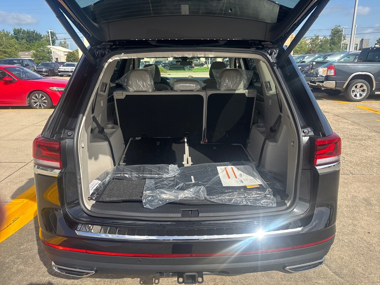 2026 Volkswagen Atlas 2.0T SE w/Technology