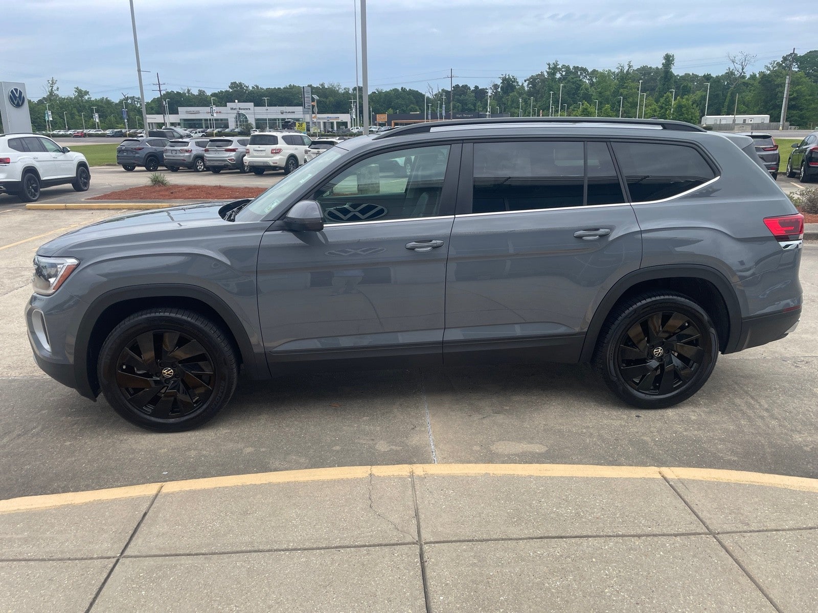 2026 Volkswagen Atlas 2.0T SE w/Technology