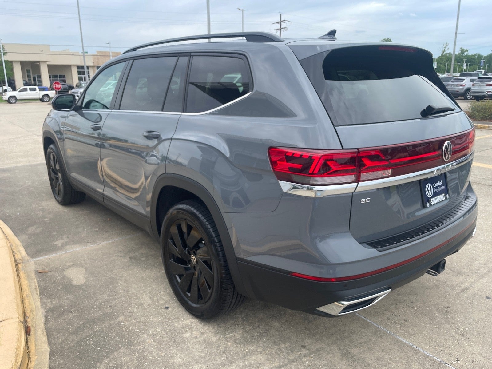 2026 Volkswagen Atlas 2.0T SE w/Technology