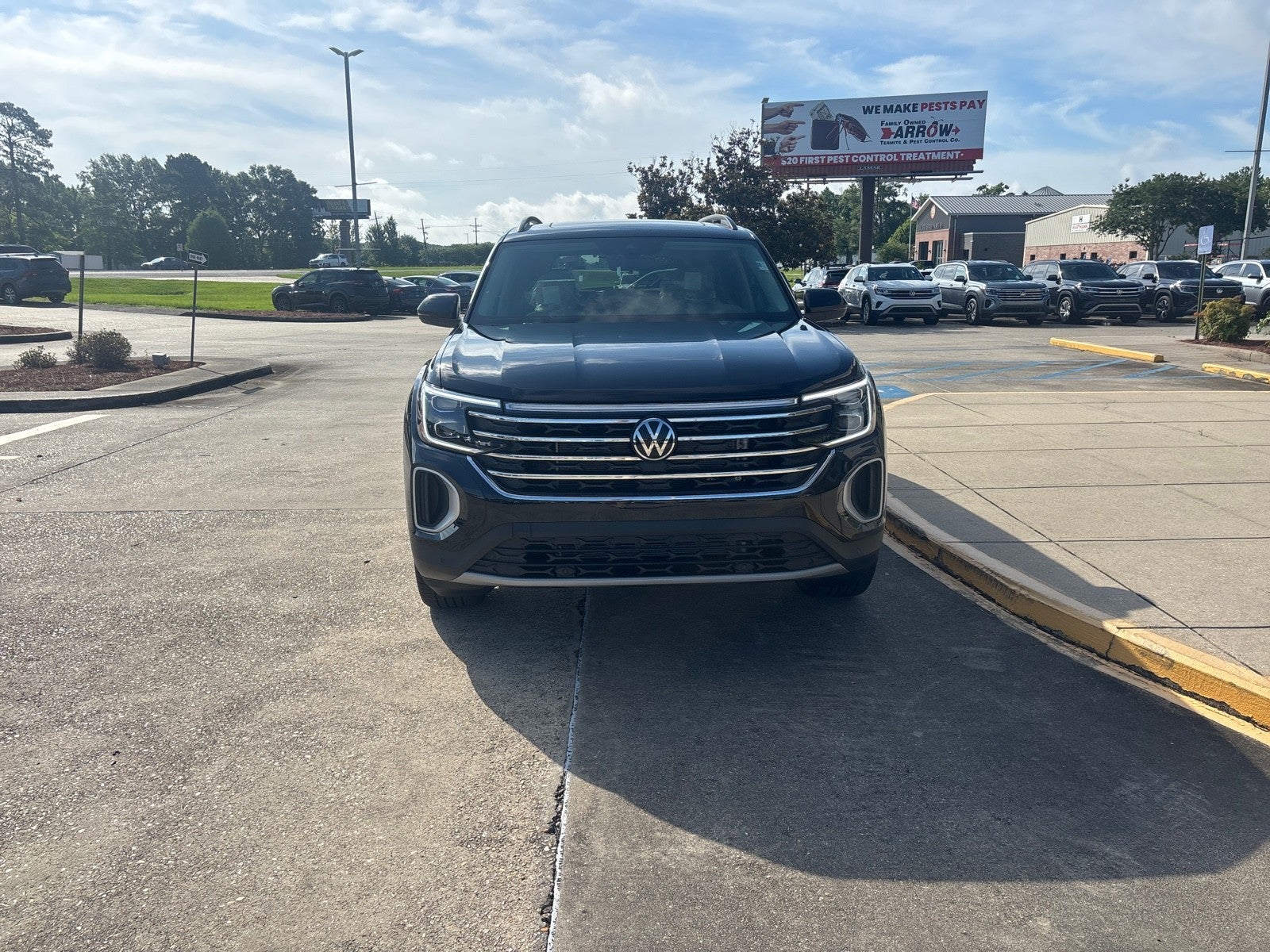 2026 Volkswagen Atlas 2.0T SE w/Technology